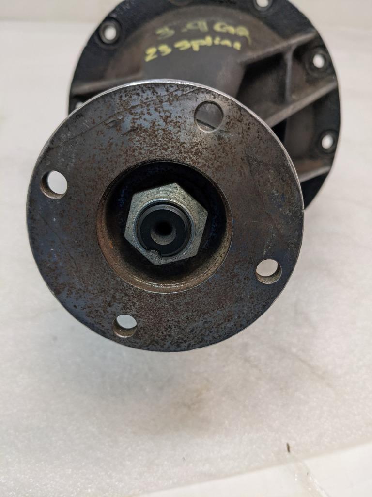 INEX DIFFERENTIAL 3.9 GR 23 SPLINE 39 RING 10 PINION USED R14