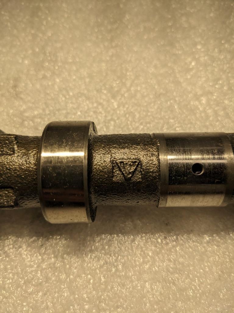 PORSCHE 911 996 (1998-2005) CAMSHAFT INTAKE (CYLINDER4-6) 996221 USED 996B.G.L.