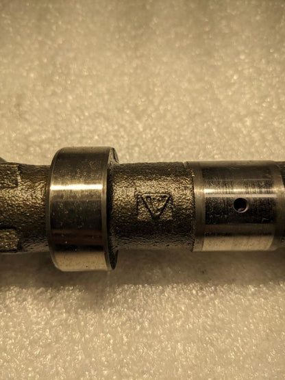 PORSCHE 911 996 (1998-2005) CAMSHAFT INTAKE (CYLINDER4-6) 996221 USED 996B.G.L.