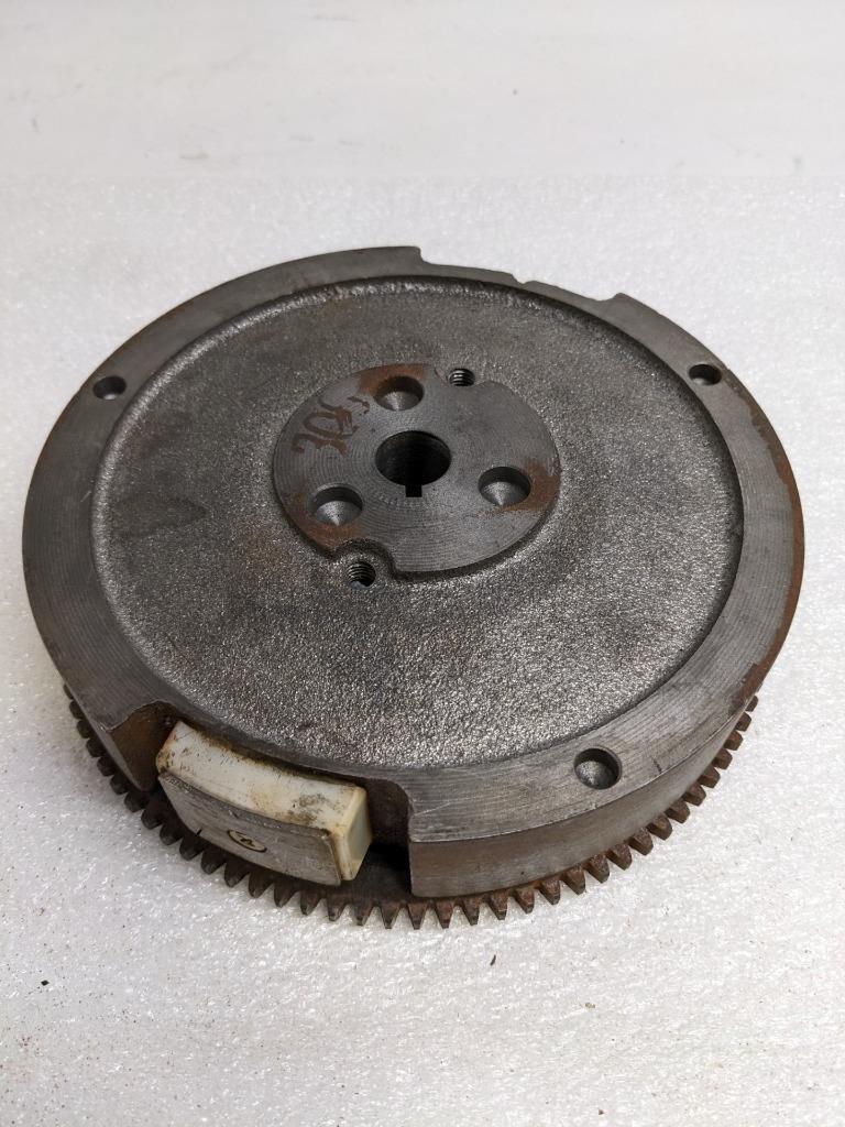 BRIGGS AND STRATTON 593139 FLYWHEEL FOR 19J137-0001-F1 SMALL ENGINE NEW R32