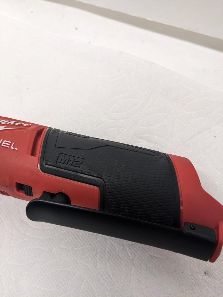 MILWAUKEE 3050-20 12V RATCHET 1/4"-3/8" TOOL ONLY NO BATTERY/SOCKETS NEW R29