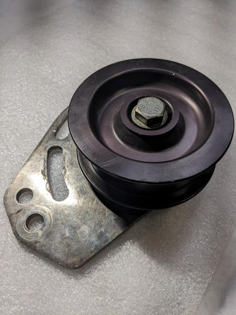 S/C BELT TENSIONER ASSEMBLY-8-RIB- (1986-1995) FORD 5.0L MUSTANG USED R15