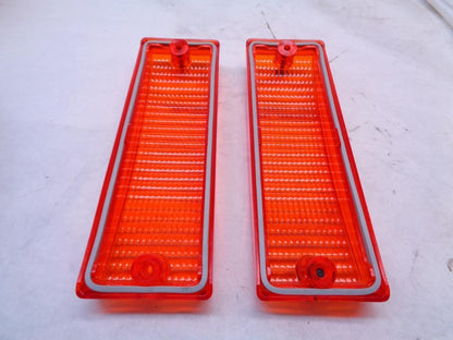 GENUINE PAIR PORSCHE 911 930 74-89 SIDE MARKER LENSES 91163192000 R21T3