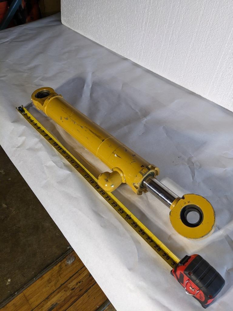 CAT HEAD GP-PUMP FOR D8R D8R II 183-8415 R17