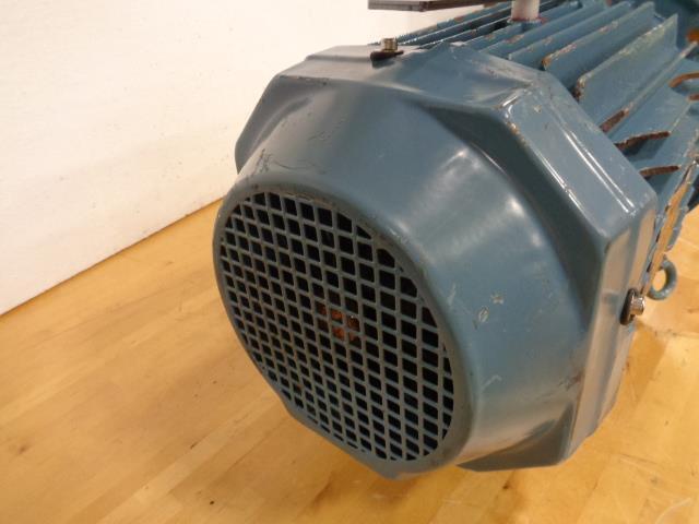 NEW ABB 3-PHASE SQUIRREL CAGE MOTOR M3BP 112MG 4 (DAMAGED) BSRG4