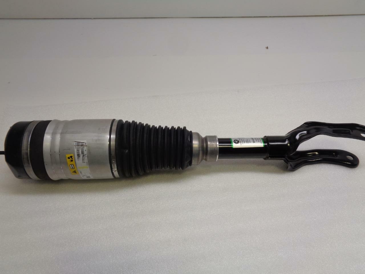 NEW TOKICO FRONT (R) SHOCK ABSORBER JEEP GRAND CHEROKEE IV WK/WK2 68080210AB R9