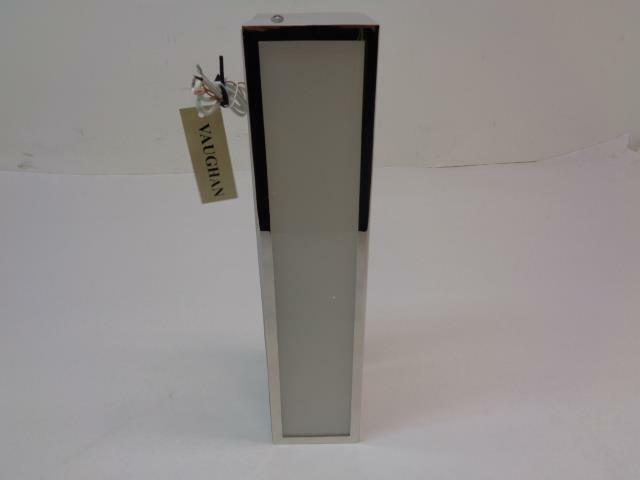 NEW VAUGHAN DESIGNS EASTON BATHROOM LIGHT NICKEL WB0035.NI.US WITHOUT THE BOX SR