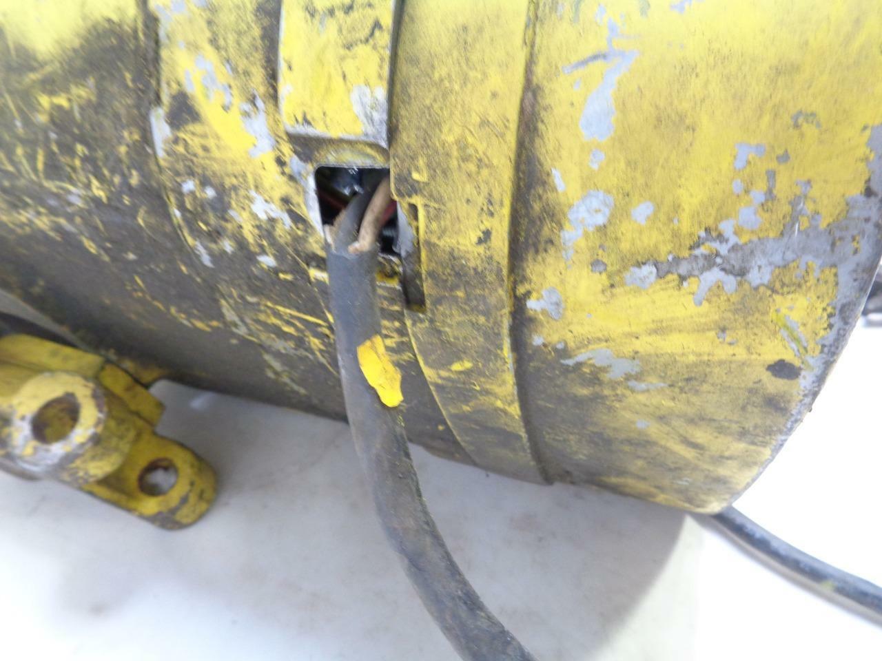 USED DAMAGED BUDGIT MAN GUARD 1/2 TON CHAIN HOIST BEH2616 115V 16FPM SPEED H1