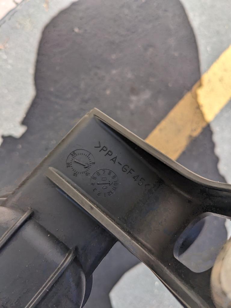 FORD 4C3Z-6K775-BA INTERCOOLER ASSEMBLY FOR 04 EXCURSION/F250SD-F550SD USED B2