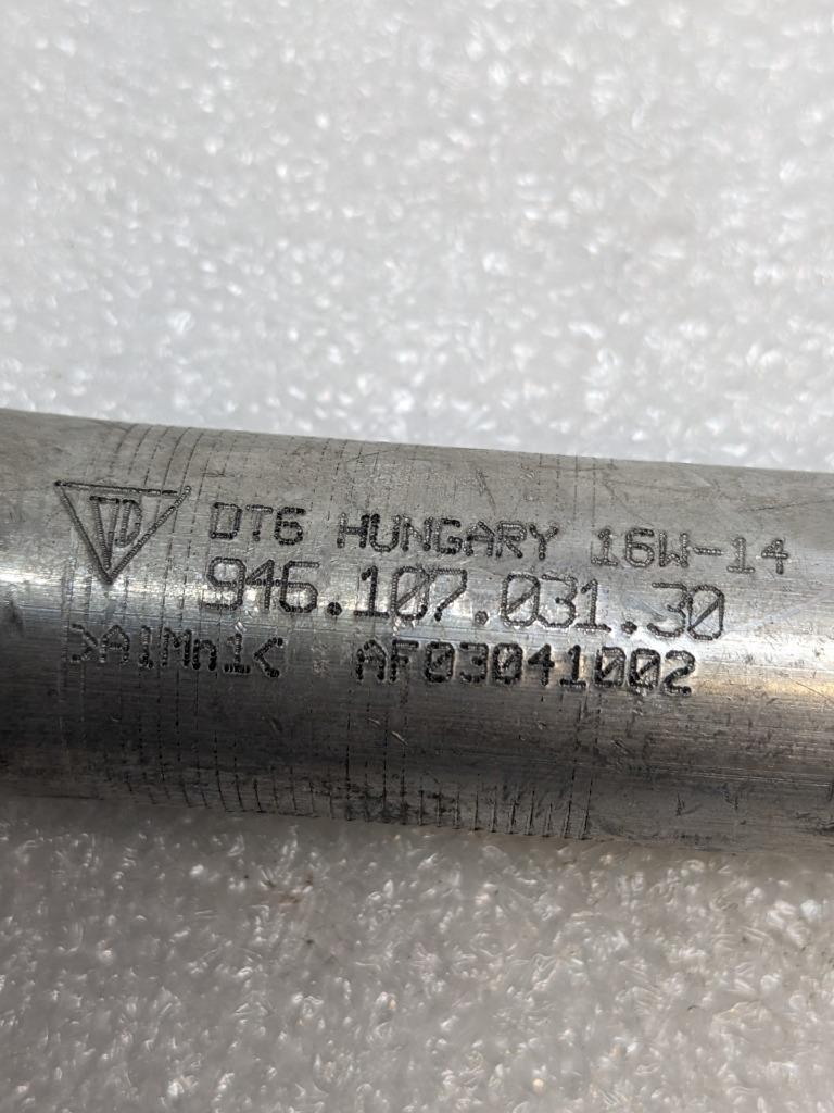 PORSCHE MACAN 15-18 OIL PRESSURE PIPE 94610703130 USED R21SPB