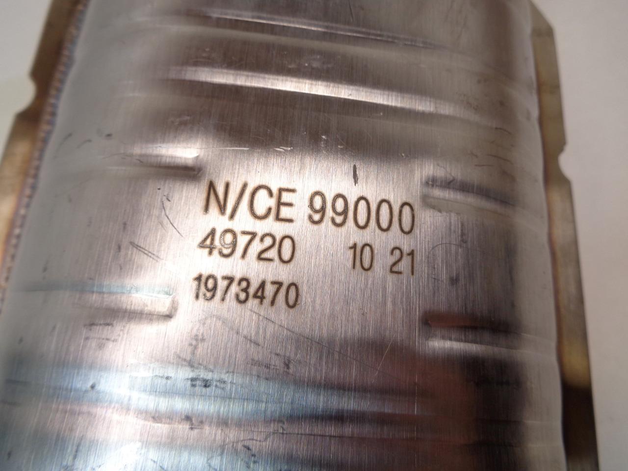 MAGNAFLOW N/CE 99000 49720 1973470 UNIVERSAL CATALYTIC CONVERTER  BSGEXHAUST