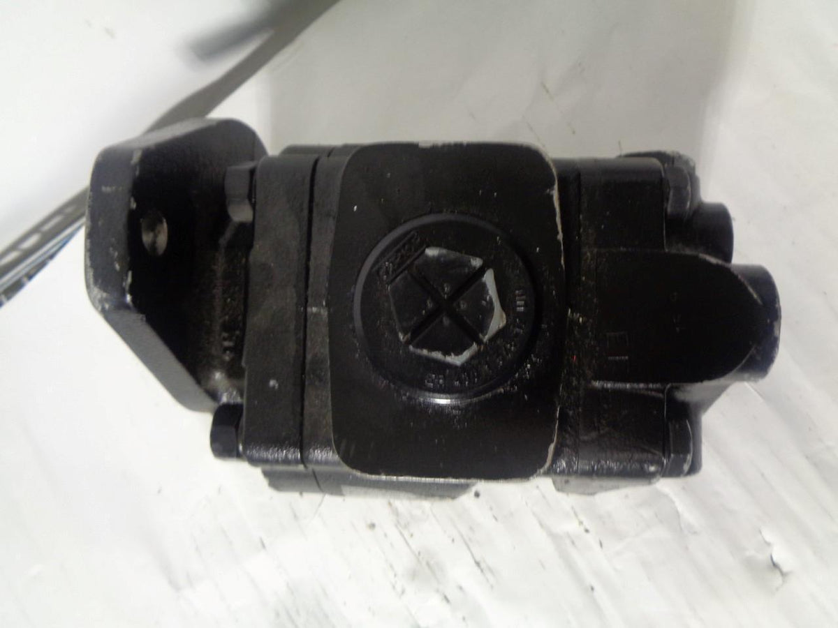 PARKER HANNIFIN ULTRA IRON MOTOR PGP/PGM SERIES 7029112218 NEW J2