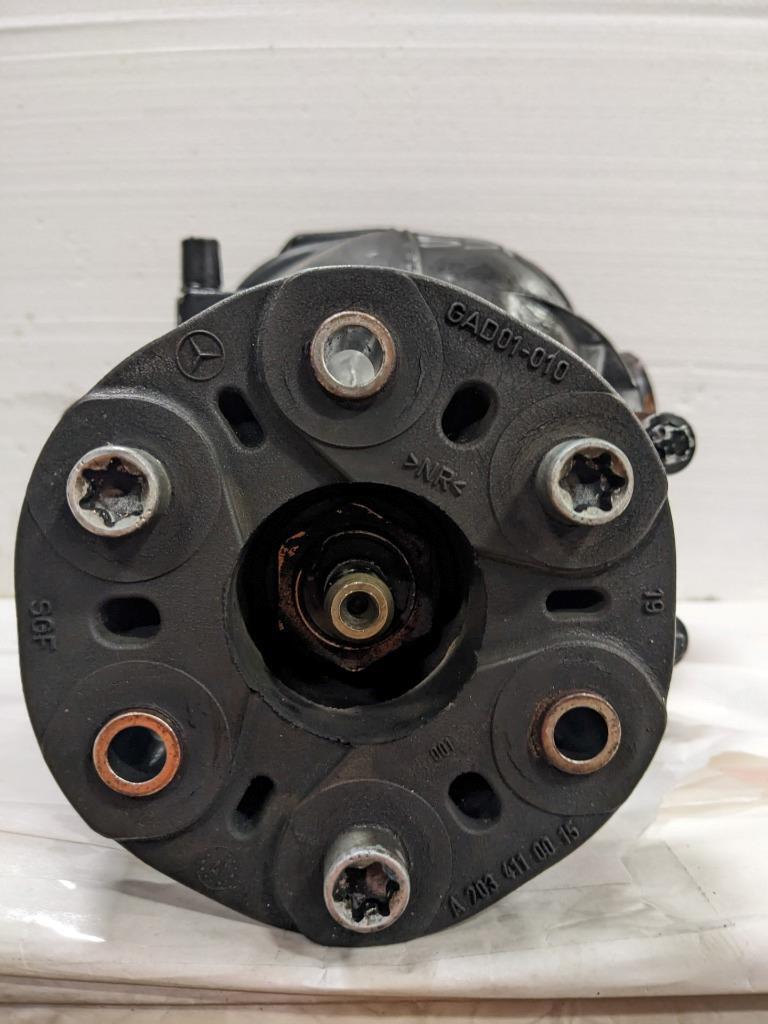 04-06 MERCEDES SL500 DIFFERENTIAL DIFF REAR AXLE CARRIER 2303510305 USEDBSIG1