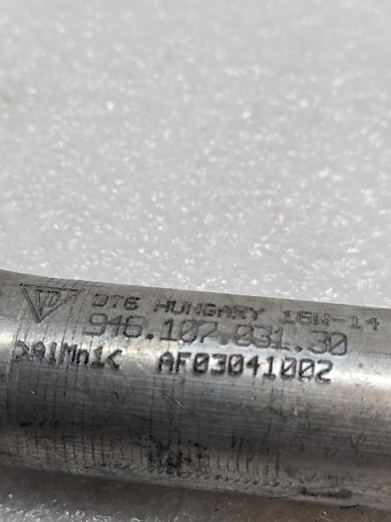 PORSCHE MACAN 15-18 OIL PRESSURE PIPE 94610703130 USED R21SPB