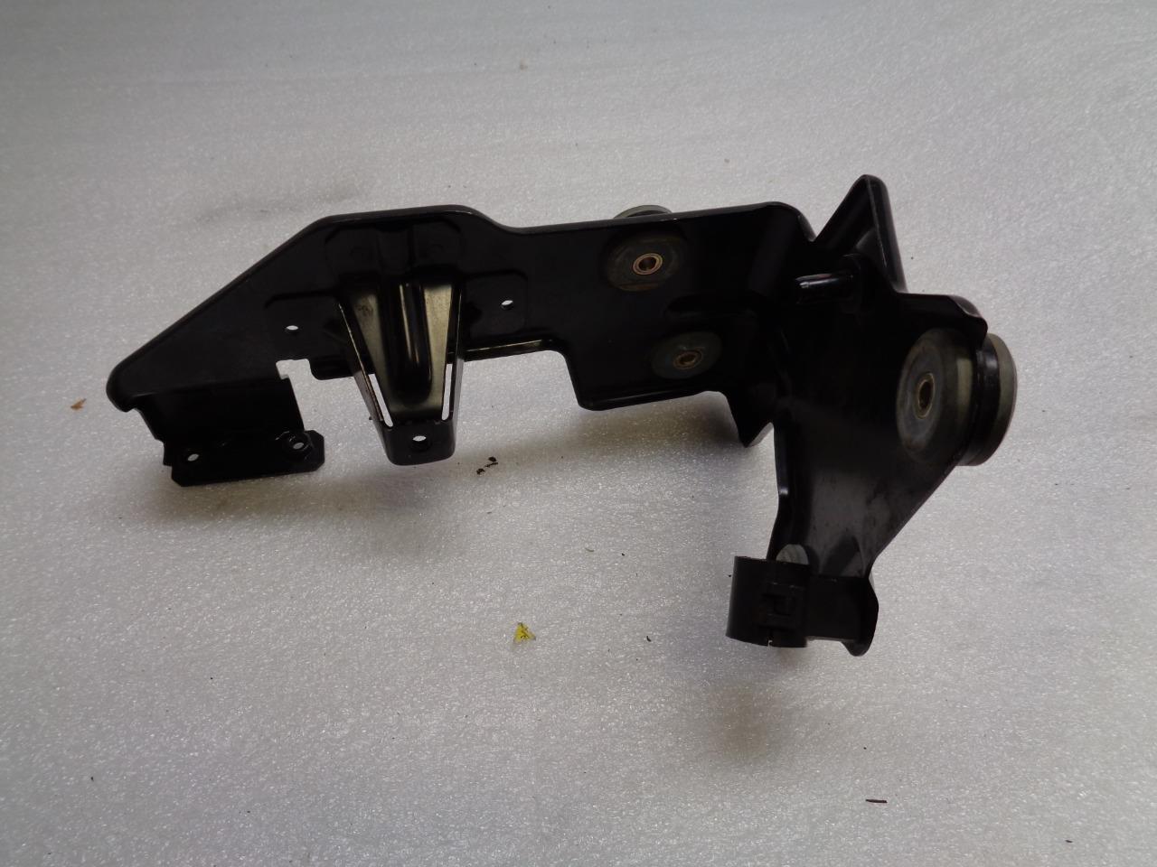 Porsche 928 Manual Transmission Lock Support 928 315 023 02 USED GENUINE R23T4