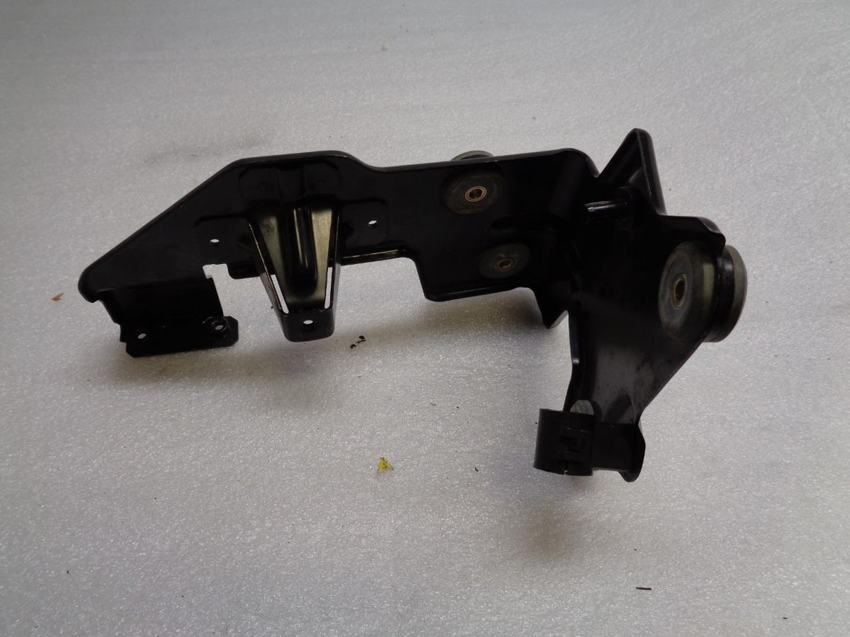 Porsche 928 Manual Transmission Lock Support 928 315 023 02 USED GENUINE R23T4