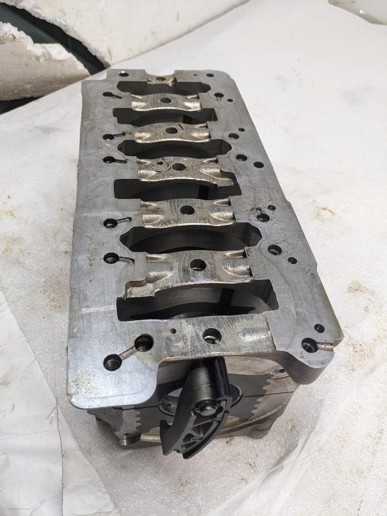 PORSCHE 986/987 BOXSTER CRANKSHAFT CASE ASSEMBLY 9961011128R USED 996BGL2