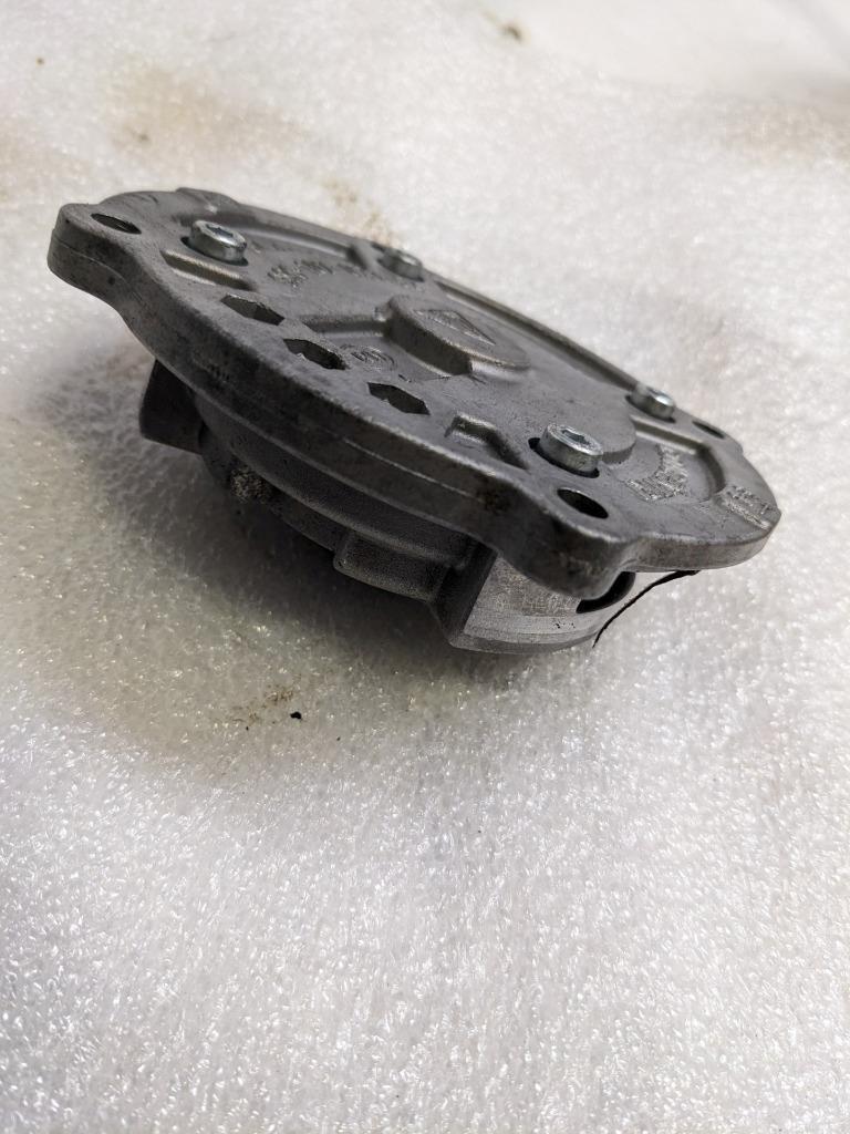 PORSCHE BOXSTER 987 05-08  SECONDARY OIL PUMP 99710702154 USED 996.B.G.L.