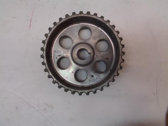 1 USED GENUINE PORSCHE 928 83-84 ENGINE OIL PUMP GEAR 928 107 107 10 R20T8