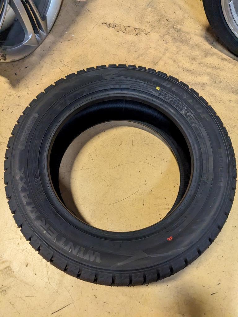 DUNLOP WINTERMAXX 2 P 215 55 16 97T XL TIRE 266016630 CQ3