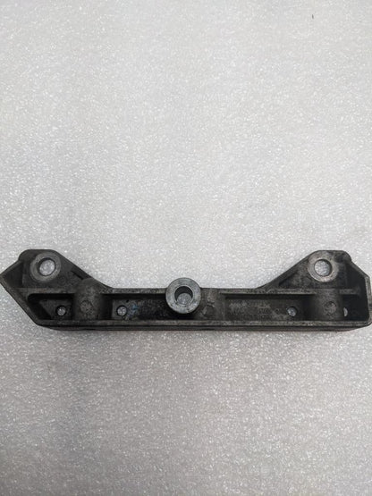 PORSCHE 911/996 ENGINE CYLINDER HEAD BRIDGE PLATE 99610412500 USED 996BGL2T2