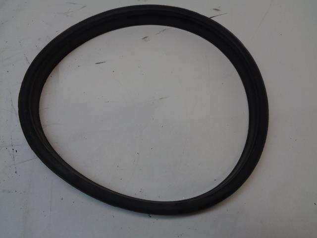 SANITAIRE 17 INCH FLOOR MACHINE SC6010D NEW BSR