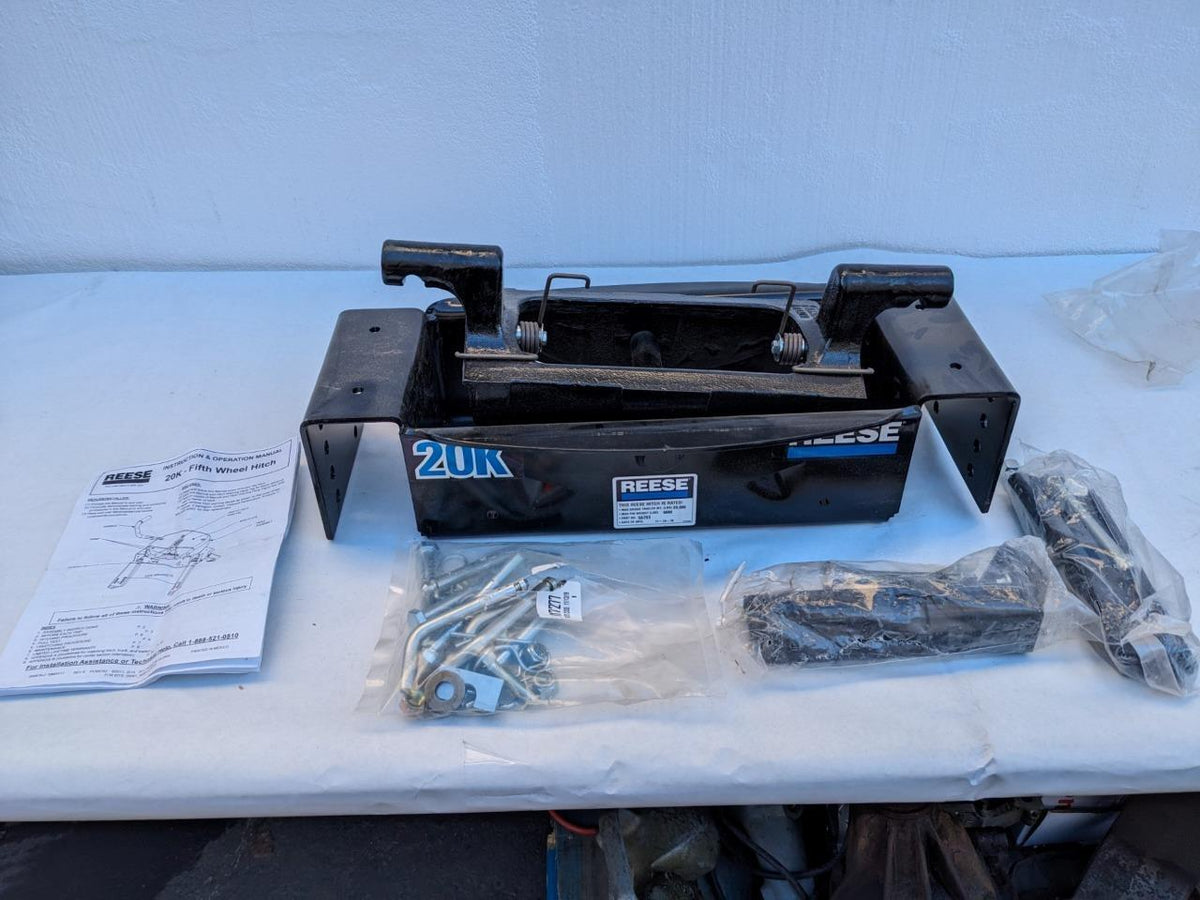 REESE 20K FIFTH WHEEL HITCH (BASE ONLY) 30083 R18