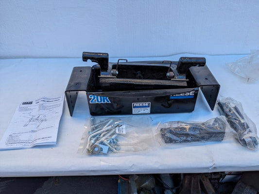 REESE 20K FIFTH WHEEL HITCH (BASE ONLY) 30083 R18