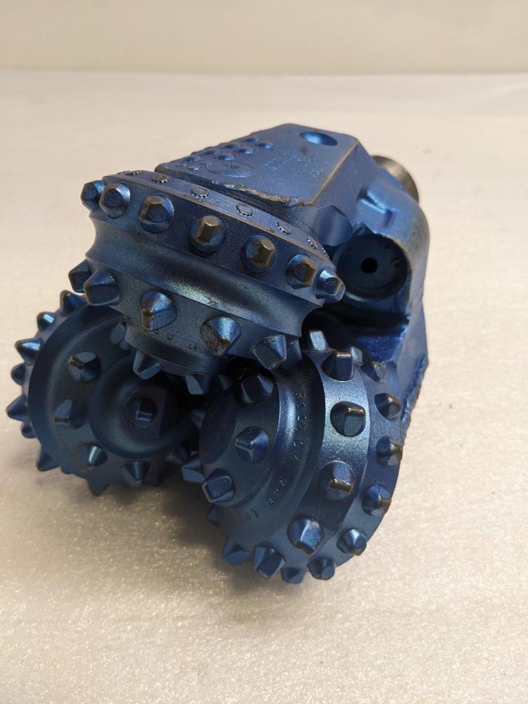 STRAIGHTLINE HDD RC-675-537-350REG TRI-CONE ROCK DRILL BIT 3-1/2 REG PIN NEW H1