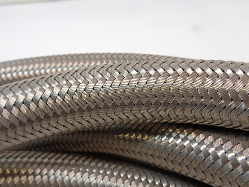 NEW UNBRANDED BRAIDED HOSE 1" (O.D) 45 FEET 9 INCHES LONG R3