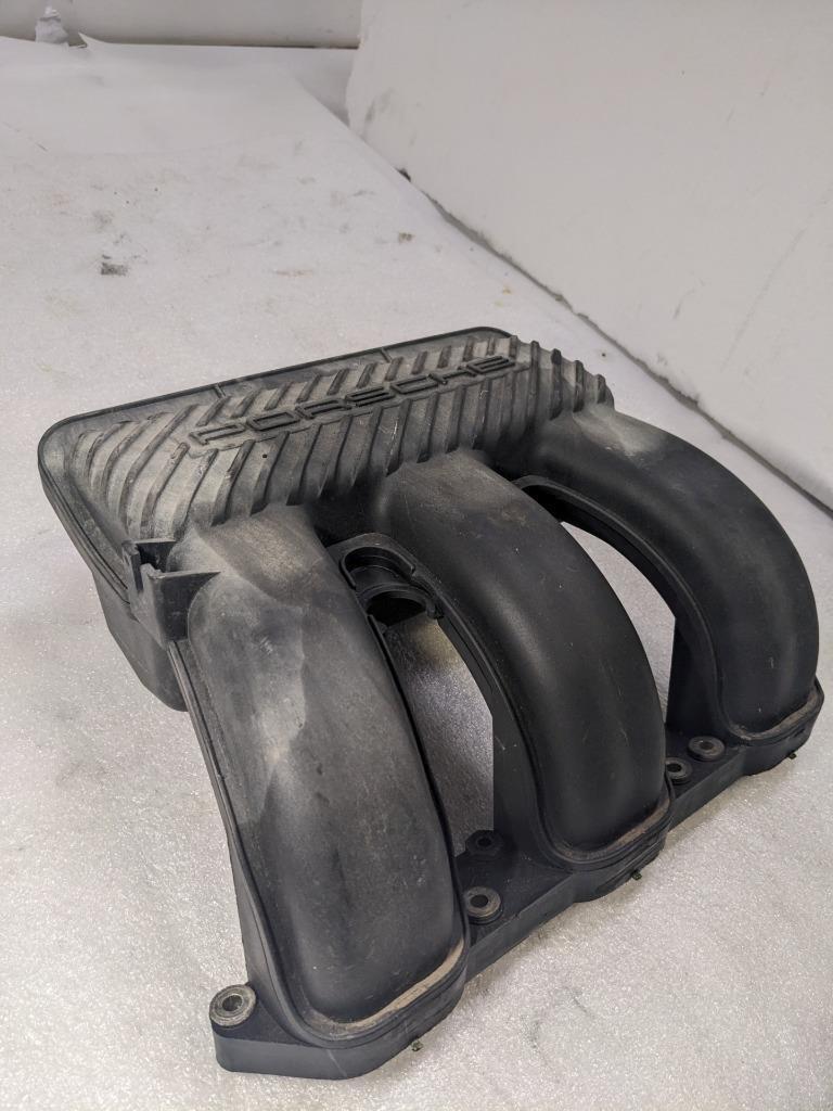 PORSCHE 911/986 BOXSTER UPPER INTAKE MANIFOLD DISTRIBUTOR 99611001555 USED 996GL