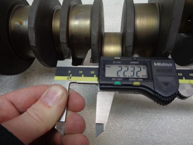 Porsche 911 2.2L Non Counterweight Crankshaft 901 102 010 00 USED GENUINE R24T7