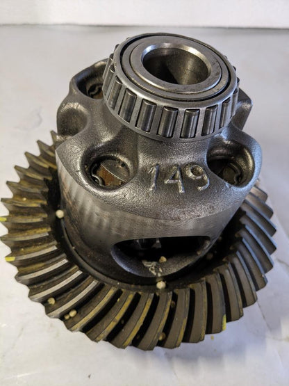 UNBRANDED 40 SPLINE/10 BOLT DIFFERENTIAL w/ LOCKER 0441241-1 NEW R23