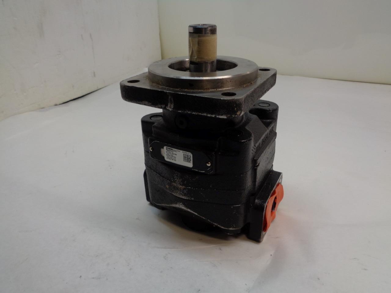 PARKER HYDRAULIC GEAR PUMP 3229210133 - 3225030002 NEW J2