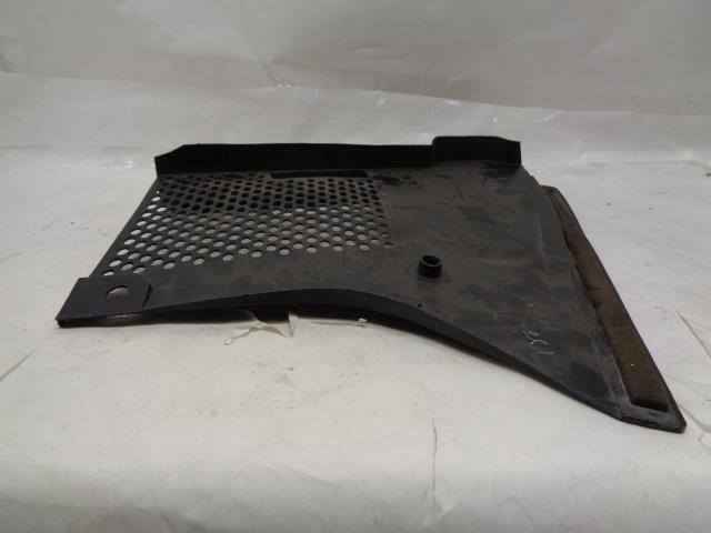 USED GENUINE PORSCHE 911 CARRERA SIDE COVER  996 572 562 01 R20