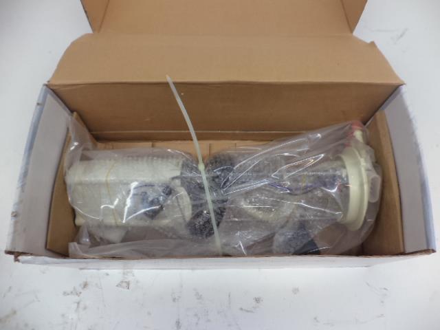NEW SPECTRA PREMIUM FUEL PUMP ASSEMBLY SP61090M 99-03 CHEVY SILVERADO 1500 R13
