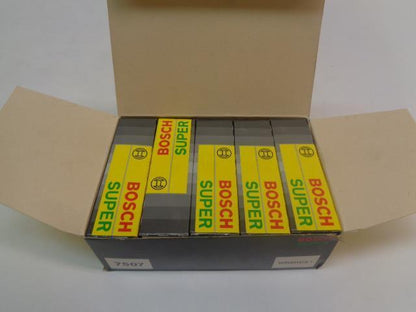 BRAND NEW BOSCH MITSUBISHI SUPER SPARK PLUG 10 PACK 7507 R13T3