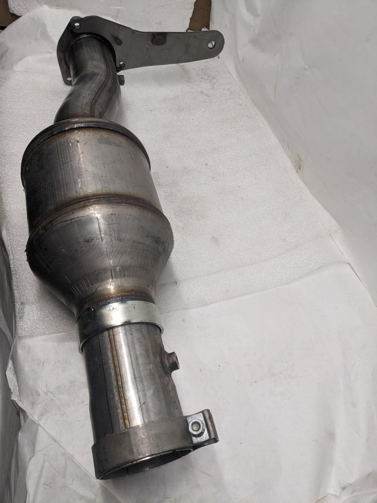 DIESEL DPF CATALYTIC CONVERTER A00675115 FOR NAVISTAR/INTERNATIONAL NEW BSG