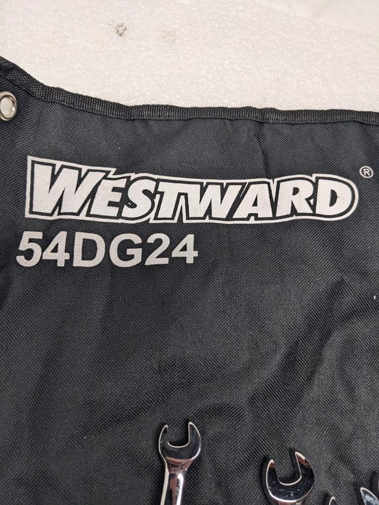 15-PIECE RATCHETING WRENCH SET, METRIC, 6MM TO 20MM HEAD SIZES 54DG24 NEW R22