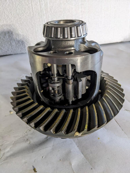 UNBRANDED 40 SPLINE/10 BOLT DIFFERENTIAL w/ LOCKER 0441241-1 NEW R23