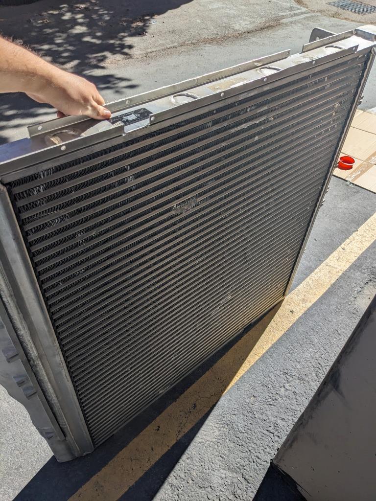 DURALITE EVOLUTION AIR COOLER 38.5"X35" CORE 3.5" IN/OUT FOR PETERBILT NEW B2