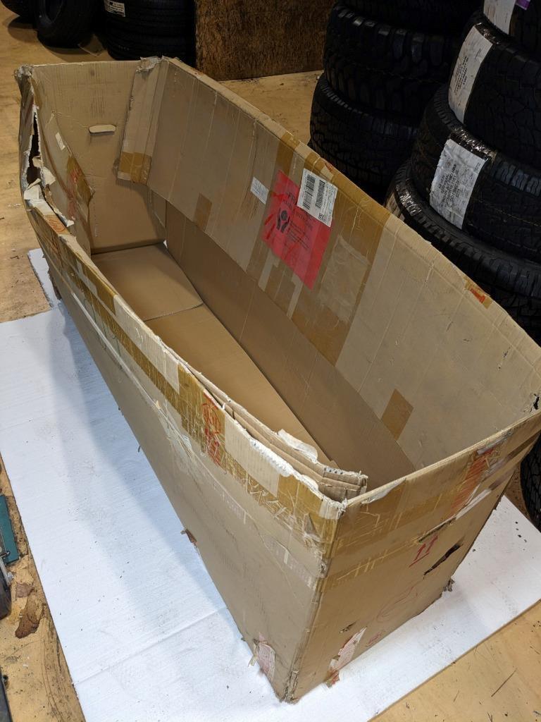 PORSCHE 928 -REAR BUMPER-LINING-WHITE- 65X30X18- 92850512322- NEW B2