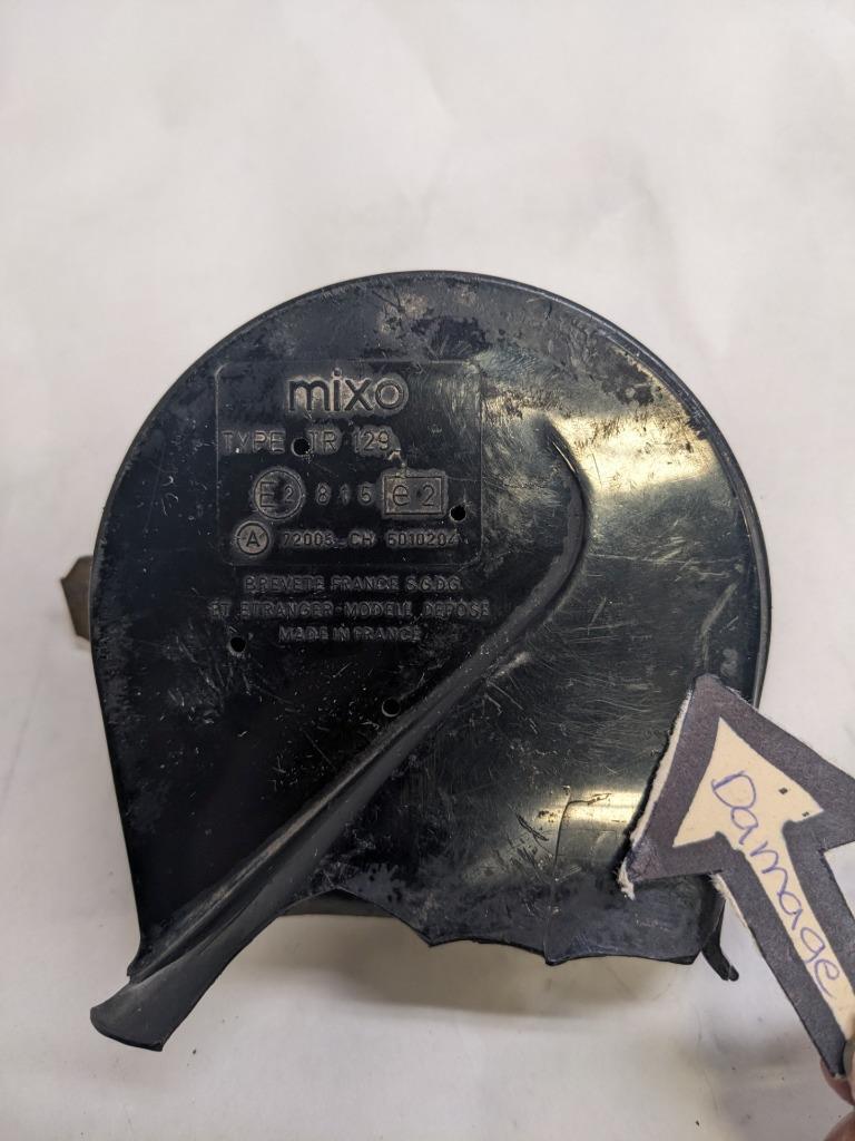 PORSCHE 84-91 944 LOW PITCH TONE ELECTRIC HORN SIREN MIXO TR129  USED R21T2