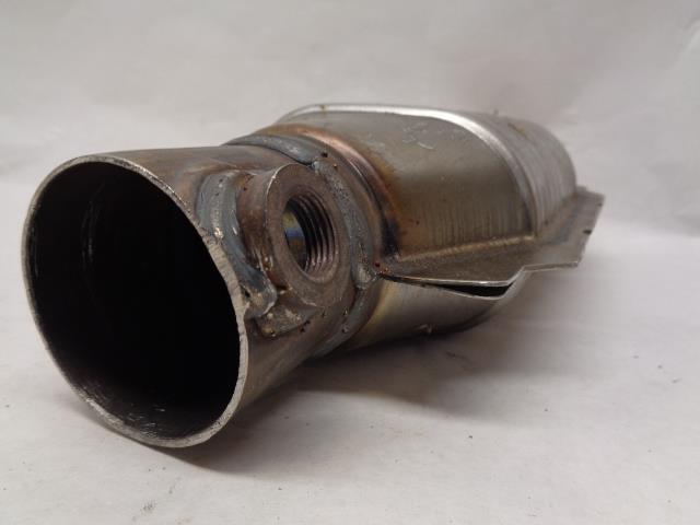 Magnaflow 51578 Direct Fit Catalytic Converter For GM 6.0/6.3L V8 2010-14 R19