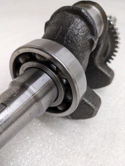 BRIGGS AND STRATTON 593662 CRANKSHAFT FOR 19J137-0001-F1 SMALL ENGINE NEW R32