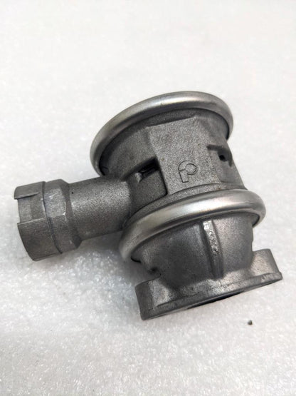 15-18 PORSCHE MACAN EGR SECONDARY AIR PUMP VALVE 99711320371 USED R21SPB