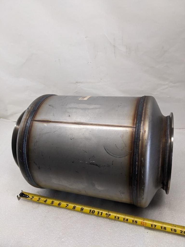 INTERNATIONAL 82073122 DPF FOR 2011 INTERNATIONAL MAXXFORCE DT 530 466 NEW B3B2