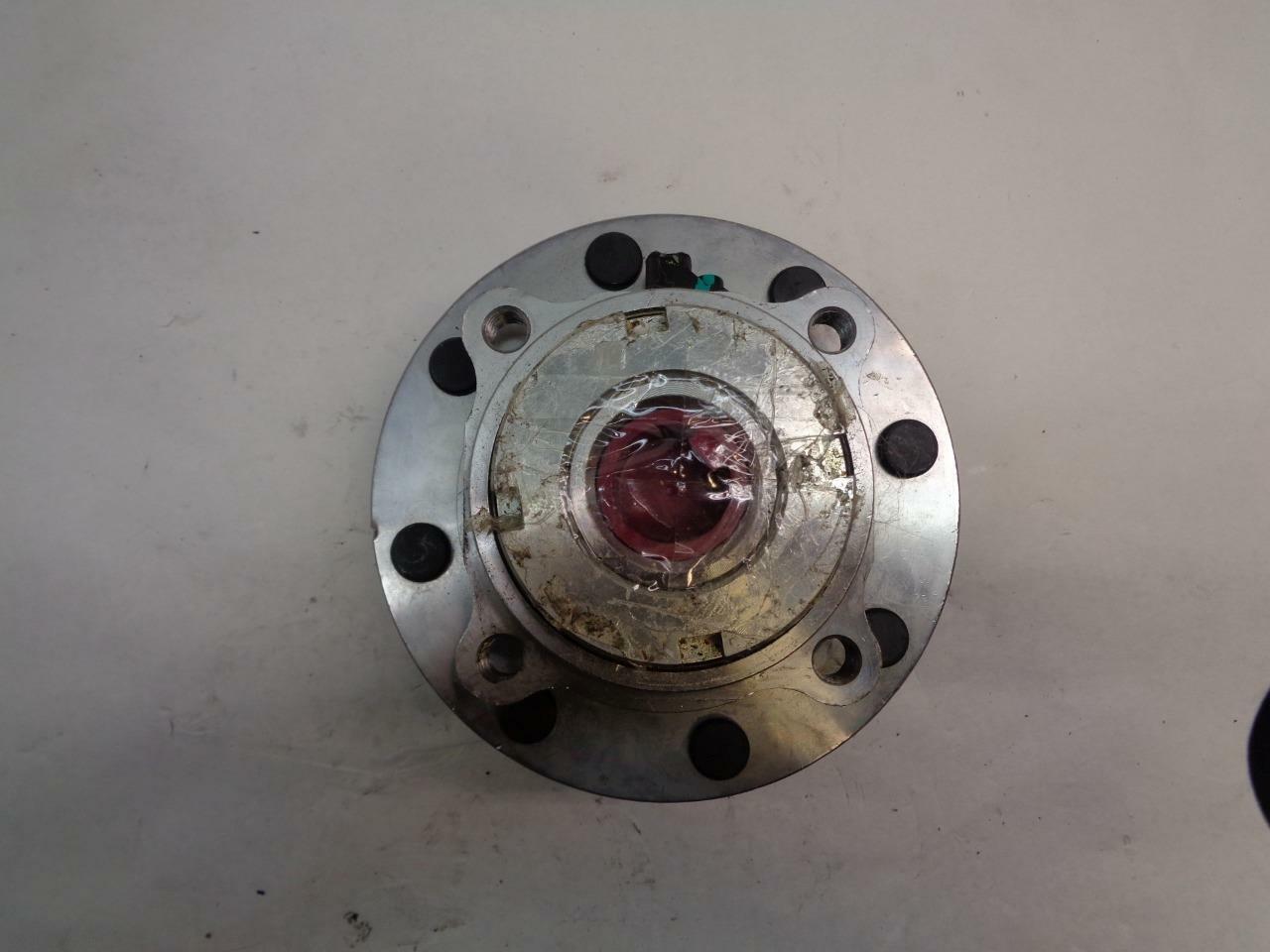 NEW MOOG 515020 WHEEL BEARING & HUB ASSEMBLY w/o WIRING (DAMAGED) R9