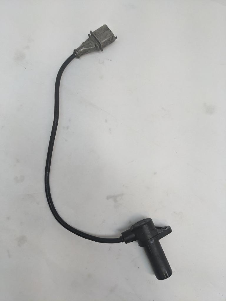PORSCHE 986/987 BOXSTER CRANKSHAFT PULSE SENSOR 0261210204 USED 996BGL2T2