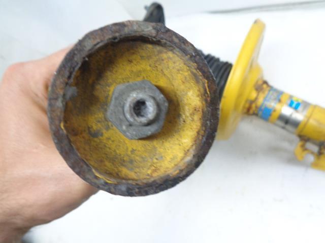 PAIR OF BILSTEIN PORSCHE SHOCK ABSORBERS F4-VE3-B821-HO USED R21